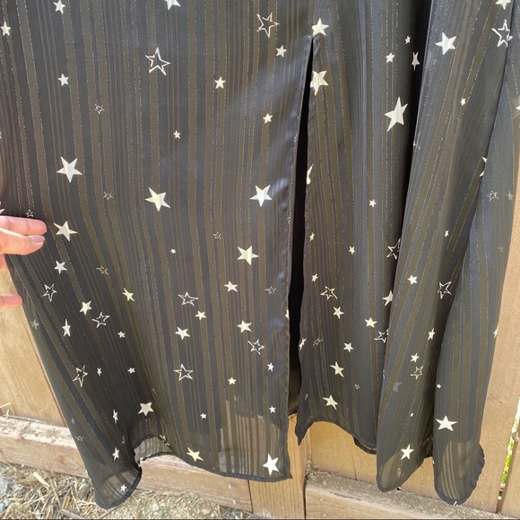 Isabell Upp Star Print Maxi Dress - Picture 3 of 8